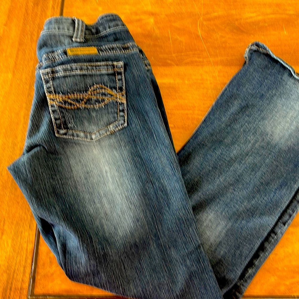 Cowgirl Tuff 29/31